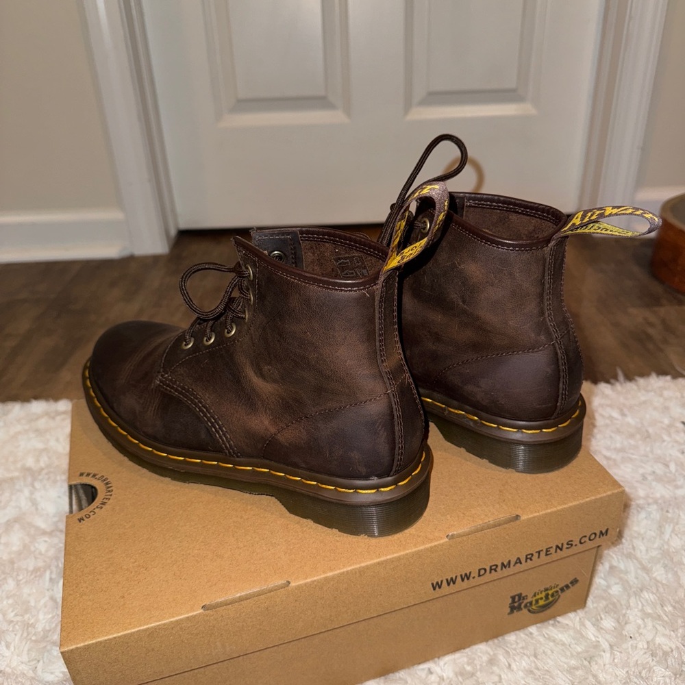 Dr. Martens 1460 Crazy Horse leather boots - Picture 5 of 8